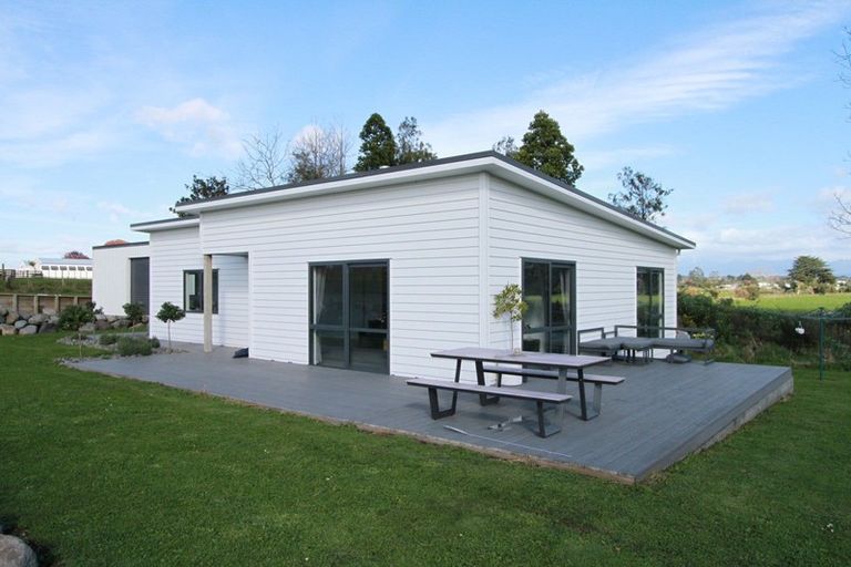 Photo of property in 173 Kairau Road, Brixton, New Plymouth, 4373