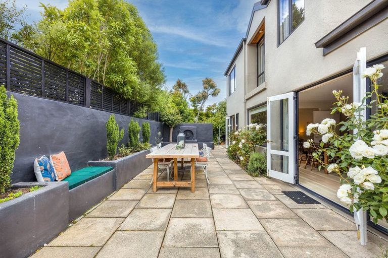 Photo of property in 2/16 Hanover Place, Ilam, Christchurch, 8041