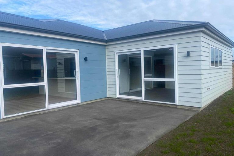 Photo of property in 32a Brandon Street, Featherston, 5710