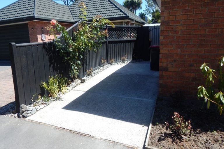 Photo of property in 4/135 Brookside Terrace, Bryndwr, Christchurch, 8053