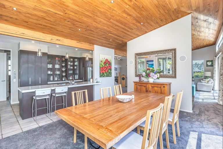 Photo of property in 205 Muhunoa Road East, Ohau, Levin, 5570