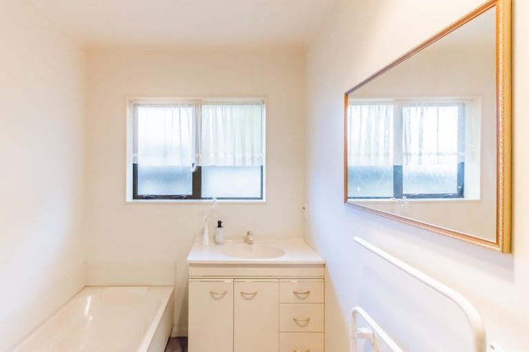 Photo of property in 37a Spackman Crescent, Paraparaumu, 5032