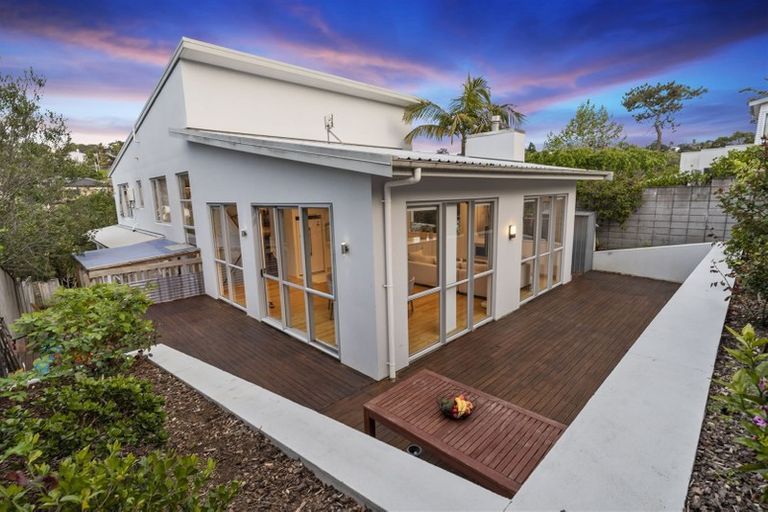 Photo of property in 684a Beach Road, Browns Bay, Auckland, 0630