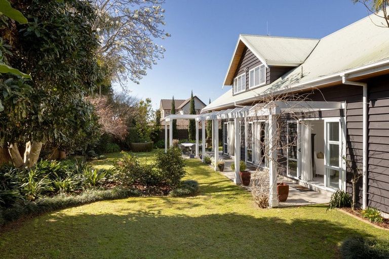 Photo of property in 15 Knightsbridge Place, Bethlehem, Tauranga, 3110