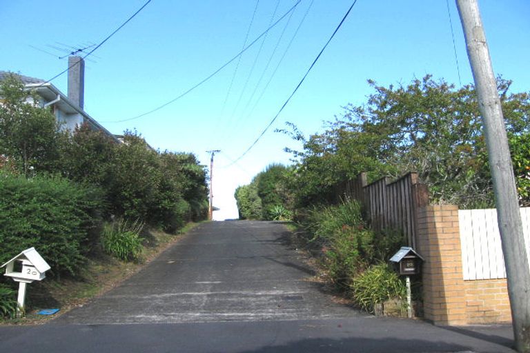 Photo of property in 22 Howard Road, Northcote, Auckland, 0627