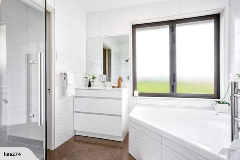 Photo of property in 1218 State Highway 16, Waimauku, 0883