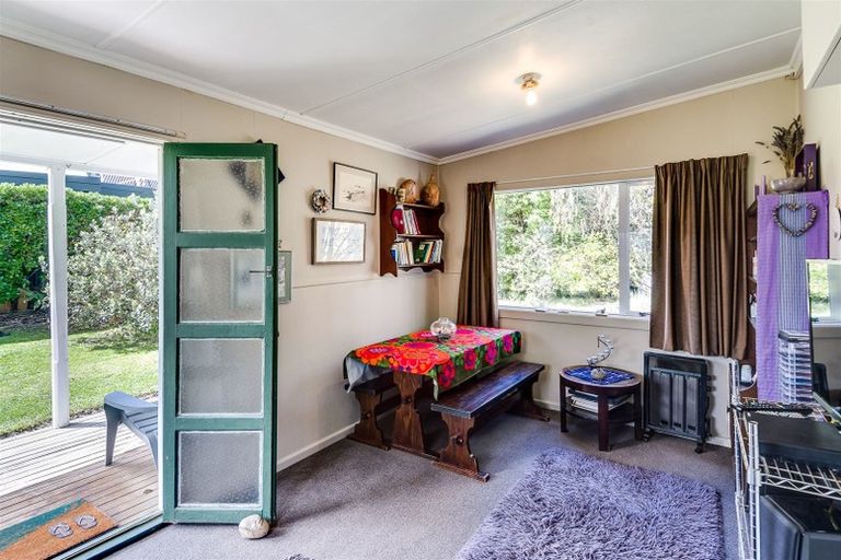 Photo of property in 35 Airini Road, Waimarama, Havelock North, 4294