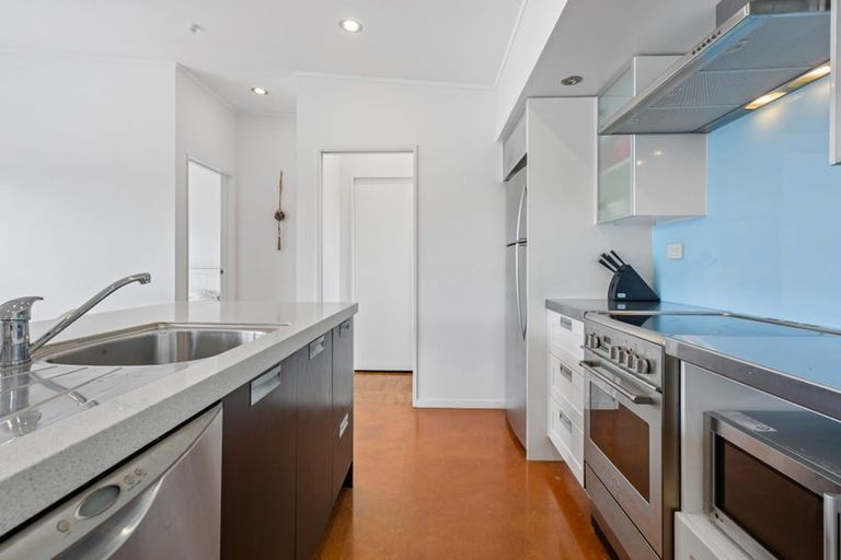 Photo of property in 31 Ata-mahina Way, Ruakaka, 0116