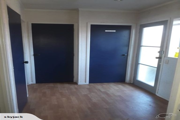 Photo of property in 39b Sikkim Crescent, Clover Park, Auckland, 2019
