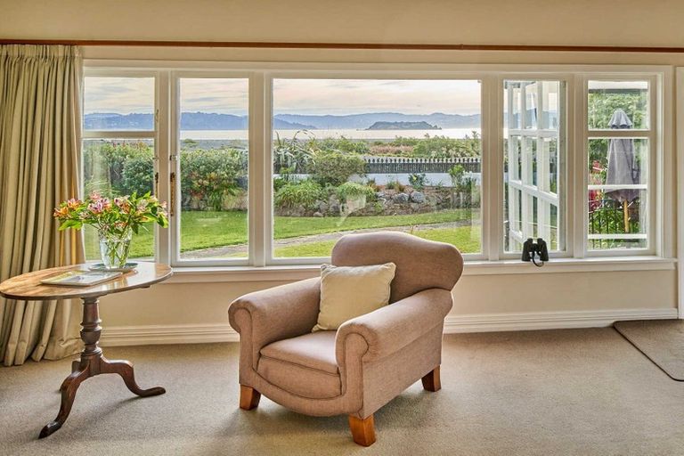 Photo of property in 1 Heketara Street, Eastbourne, Lower Hutt, 5013