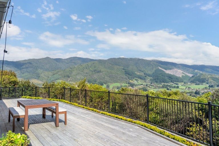 Photo of property in 65 Mount Marua Way, Timberlea, Upper Hutt, 5018