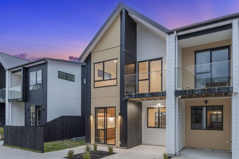 Photo of property in 30 Whakato Avenue, Kumeu, 0810