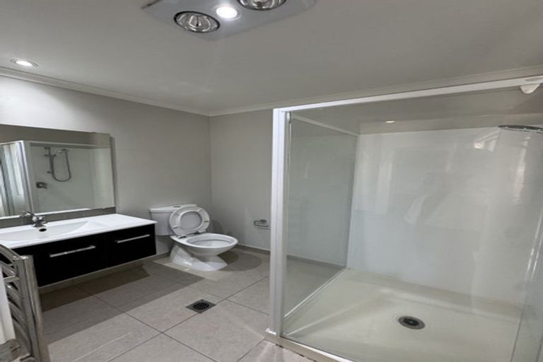 Photo of property in 70 Buckley Avenue, Hobsonville, Auckland, 0616