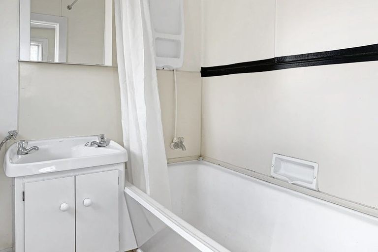 Photo of property in 17 Queens Road, Elgin, Gisborne, 4010