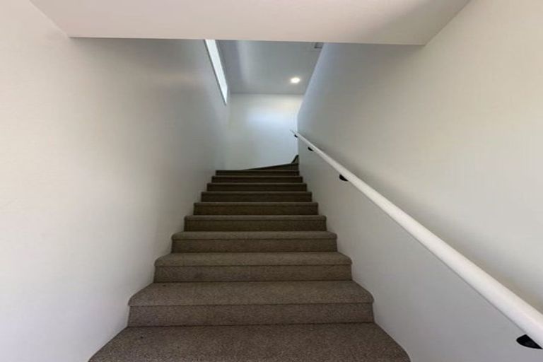 Photo of property in 2/31 Somerset Crescent, Spreydon, Christchurch, 8024