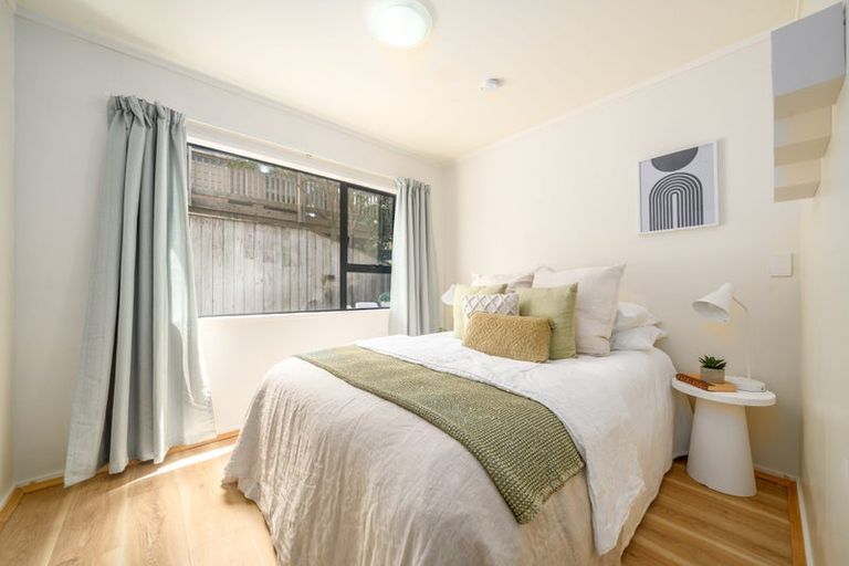 Photo of property in 5 Ashfield Grove, Churton Park, Wellington, 6037