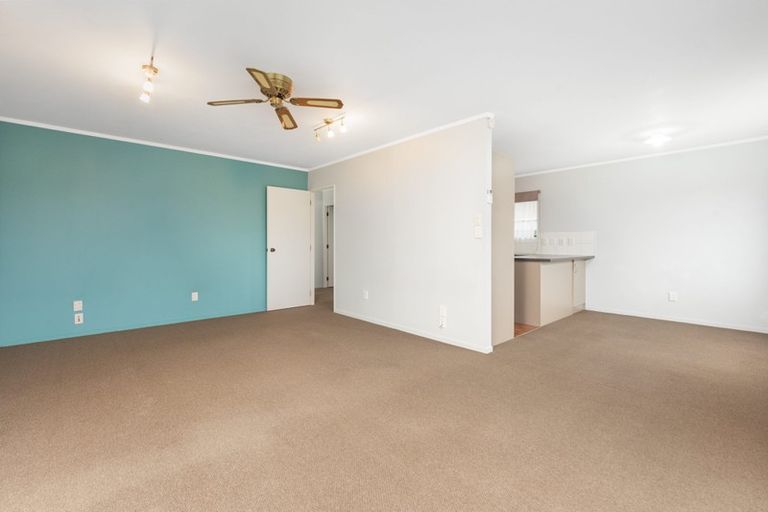 Photo of property in 60 Atuaroa Avenue, Te Puke, 3119