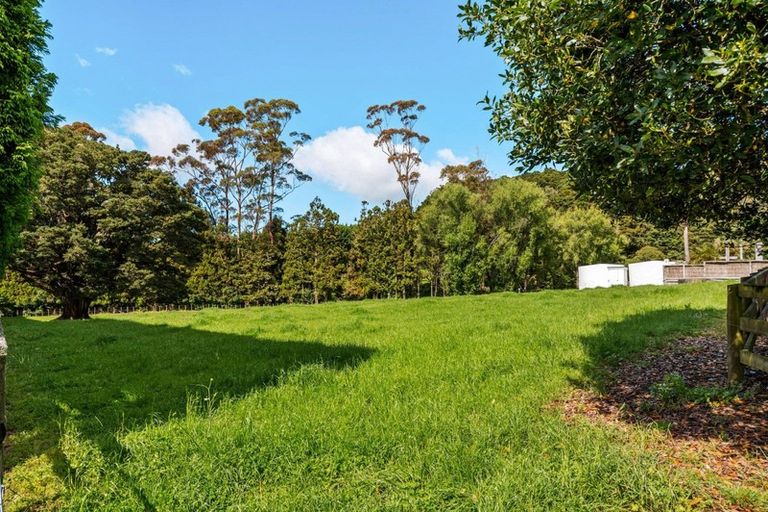 Photo of property in 523 State Highway 1, Kauri, Kamo, 0185