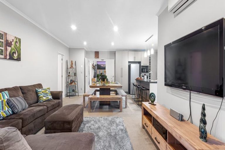 Photo of property in 60 Castlederg Drive, Flat Bush, Auckland, 2019