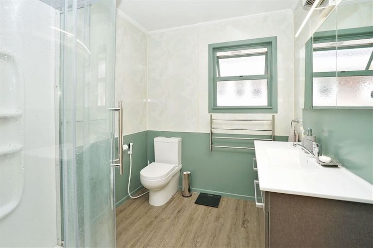 Photo of property in 17 Morrinsville Road, Hillcrest, Hamilton, 3216