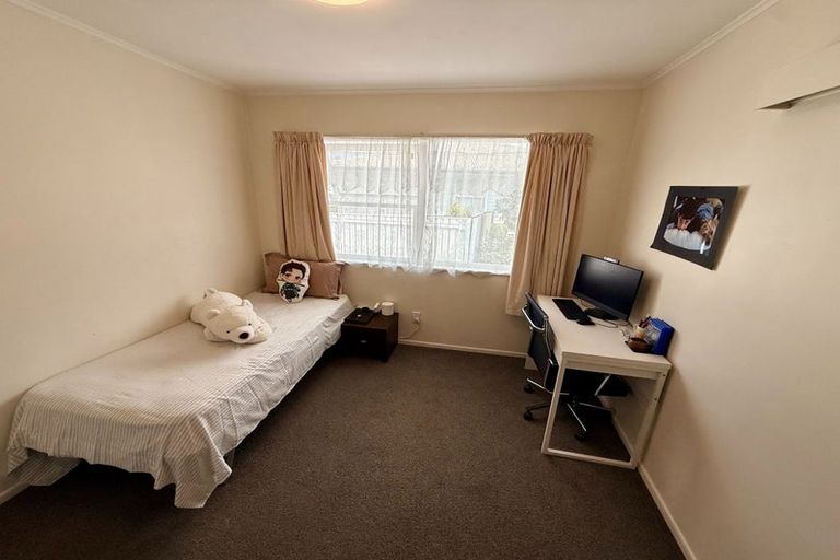 Photo of property in 38 Tairere Crescent, Rosehill, Papakura, 2113