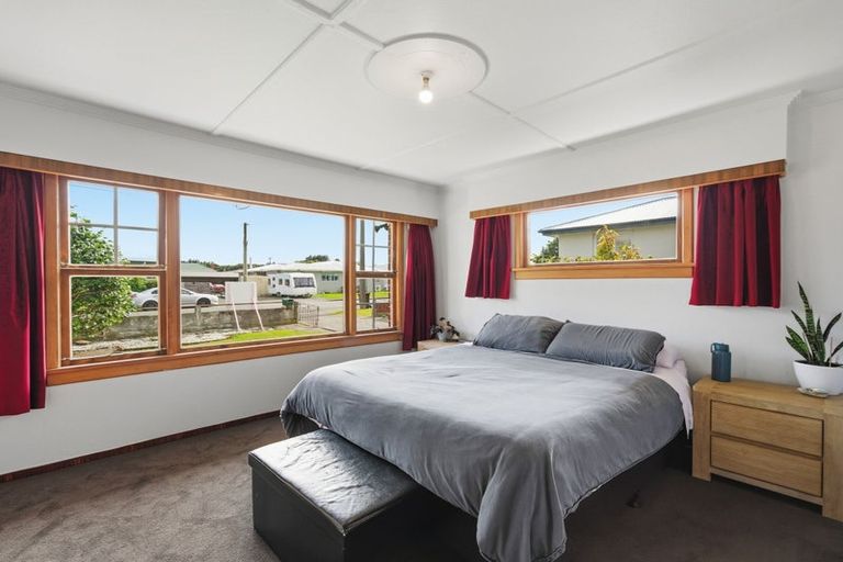 Photo of property in 63 Weka Street, Waikiwi, Invercargill, 9810