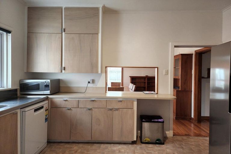 Photo of property in 8 Henui Street, Strandon, New Plymouth, 4312