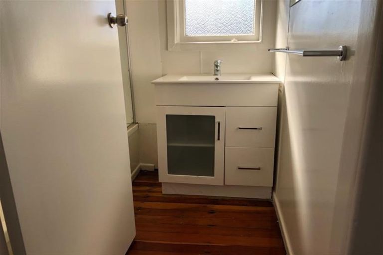 Photo of property in 2 Belgrave Place, Papakura, 2110