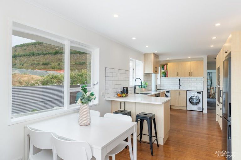 Photo of property in 19 Otira Grove, Kelson, Lower Hutt, 5010