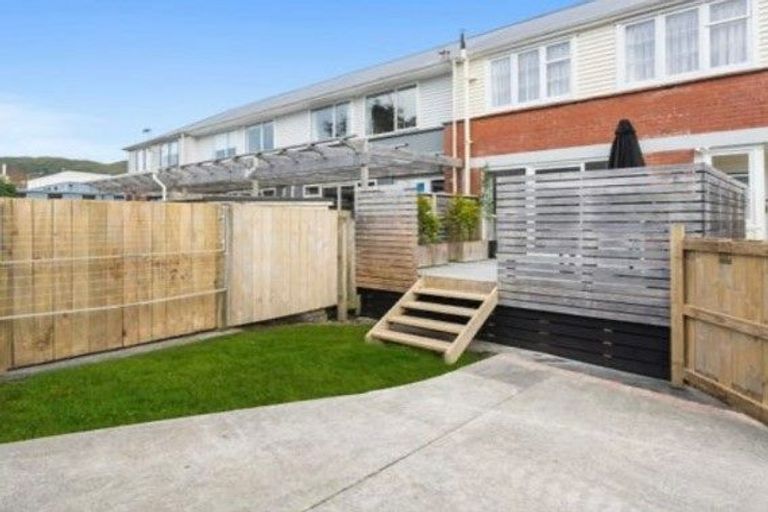 Photo of property in 217 Knights Road, Hutt Central, Lower Hutt, 5011