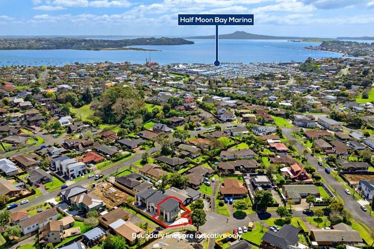 Photo of property in 11a Mimosa Place, Half Moon Bay, Auckland, 2012