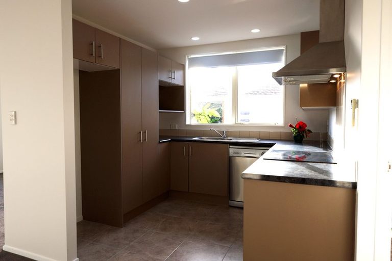 Photo of property in 27a Doment Crescent, Orewa, 0931