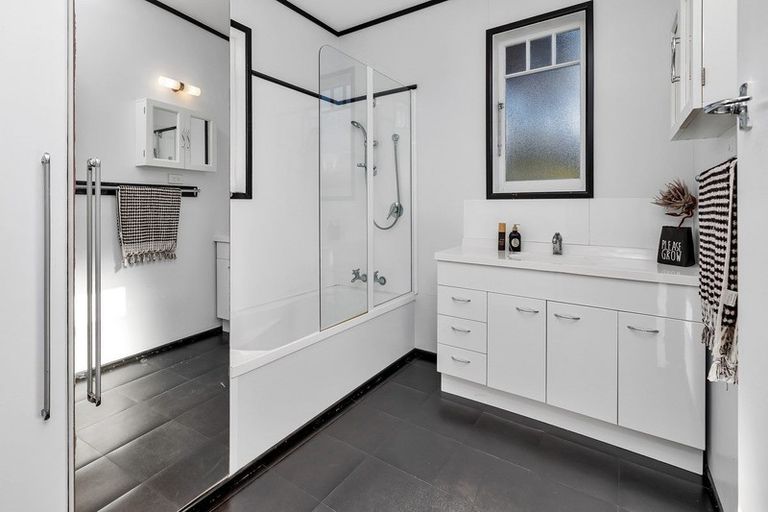 Photo of property in 3/96 Mill Road, Kensington, Whangarei, 0112