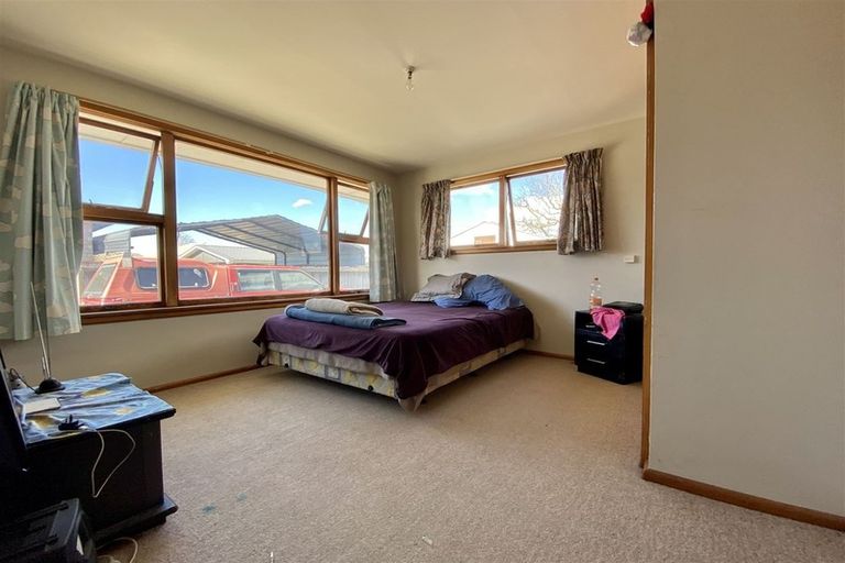 Photo of property in 33 De Havilland Street, Hornby, Christchurch, 8042