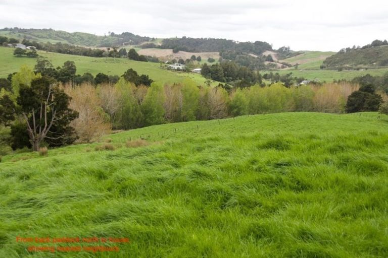 Photo of property in 648 Haruru Road, Kaukapakapa, 0873