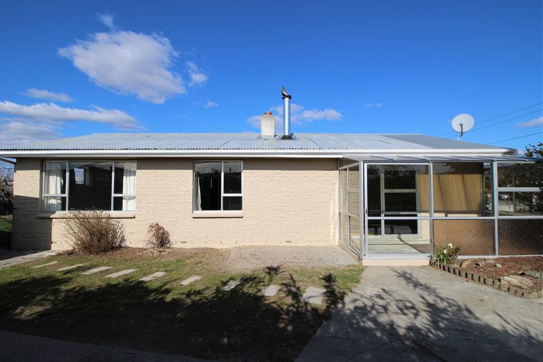 Photo of property in 8 Campbell Street, Alexandra, 9320