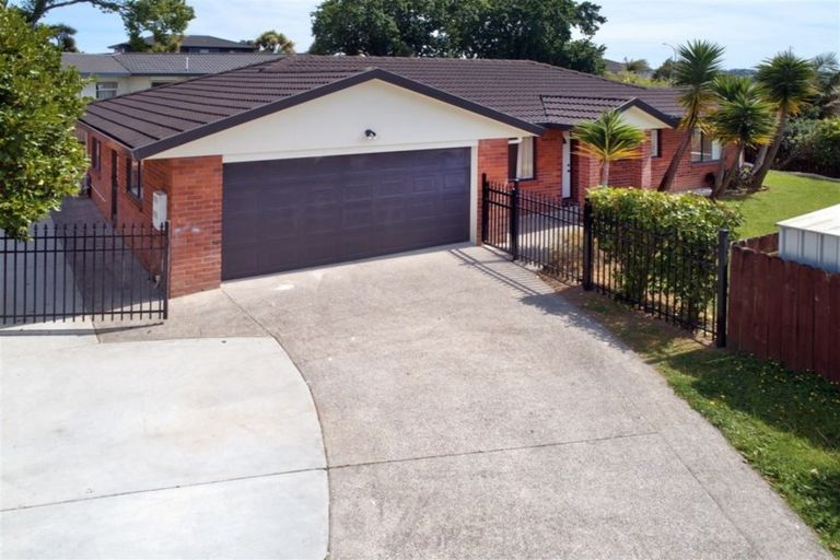 Photo of property in 22 Greenberry Drive, Ranui, Auckland, 0612