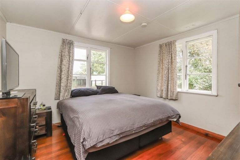 Photo of property in 9 Konini Street, Inglewood, 4330