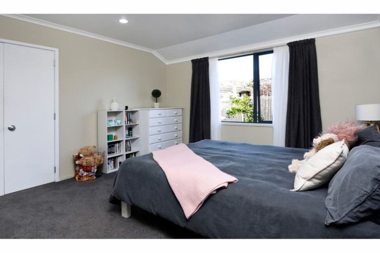 Photo of property in 35 Hollybush Drive, Brightwater, 7022