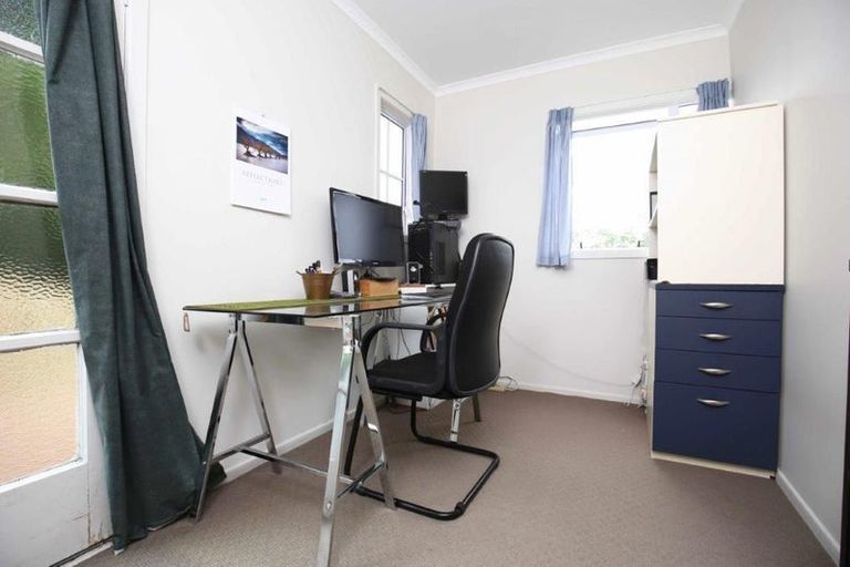 Photo of property in 1/728 Beach Road, Browns Bay, Auckland, 0630