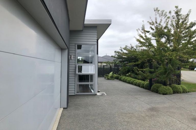 Photo of property in 12 Glen Oak Drive, Kirwee, Darfield, 7571