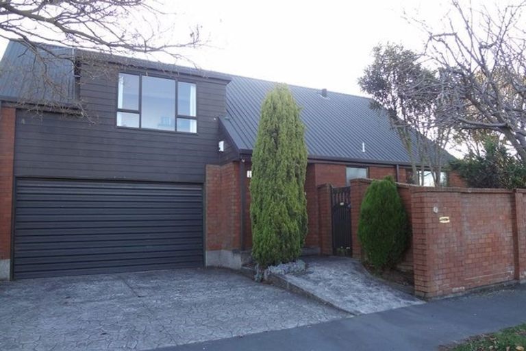 Photo of property in 17 Tintern Avenue, Avonhead, Christchurch, 8042