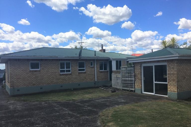 Photo of property in 28 King Street, Waiuku, 2123