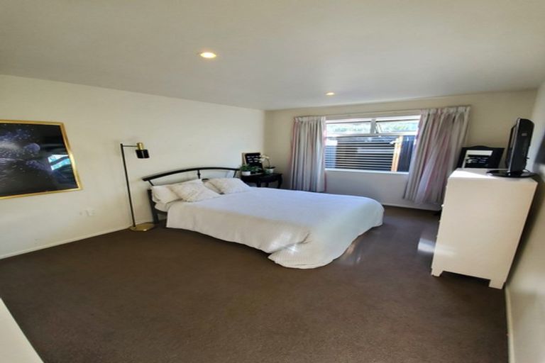 Photo of property in 12 Russell Street, Darfield, 7510