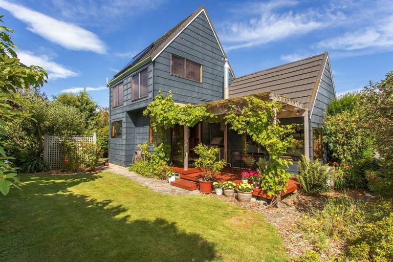 Photo of property in 11 Payling Lane, Mairehau, Christchurch, 8052