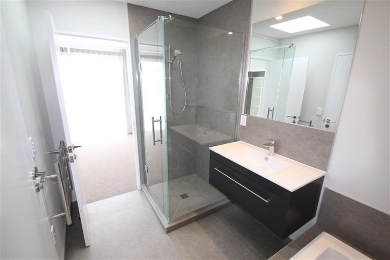 Photo of property in 35 Settlers Avenue, Hobsonville, Auckland, 0618