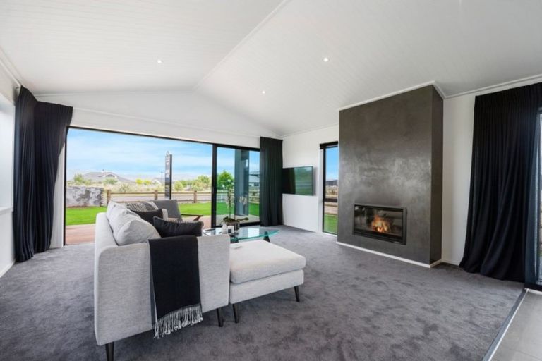 Photo of property in 11 Kara Place, Wharewaka, Taupo, 3330
