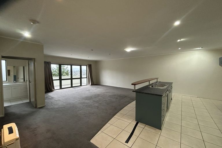 Photo of property in 4 Mitika Way, Strathmore Park, Wellington, 6022