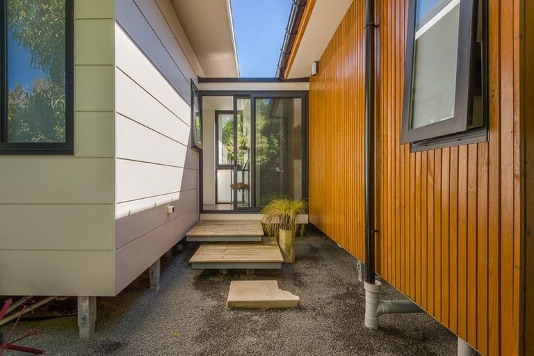 Photo of property in 3 Plumwood Lane, Cashmere, Christchurch, 8022