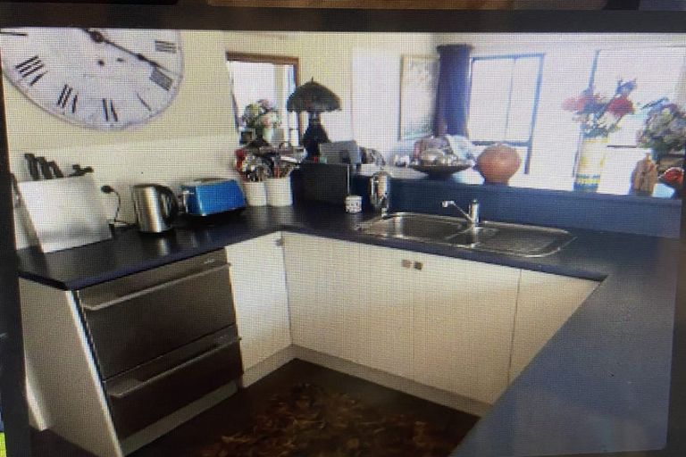Photo of property in 11 Governors Bay Road, Cass Bay, Lyttelton, 8082